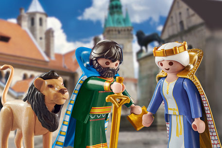 PLAYMOBIL-Set mit Herzog Heinrich, seiner Frau Mathilde und dem Braunschweiger Löwen