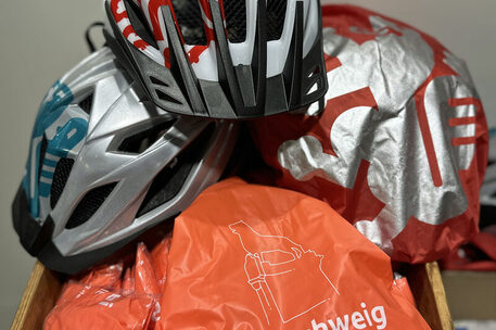 Fahrradhelm + Fahrradaccessoires