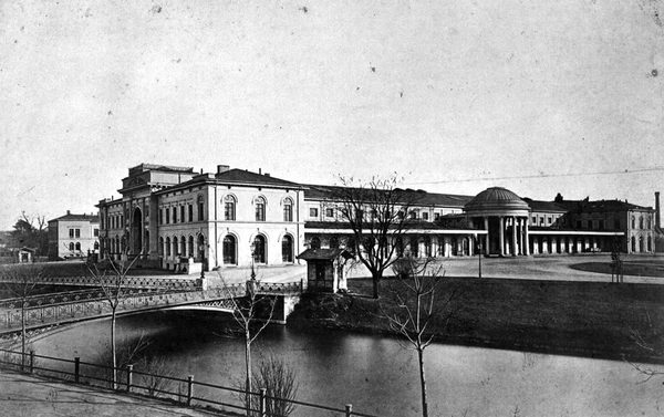 Alter Hauptbahnhof um 1900 (Wird bei Klick vergrößert)