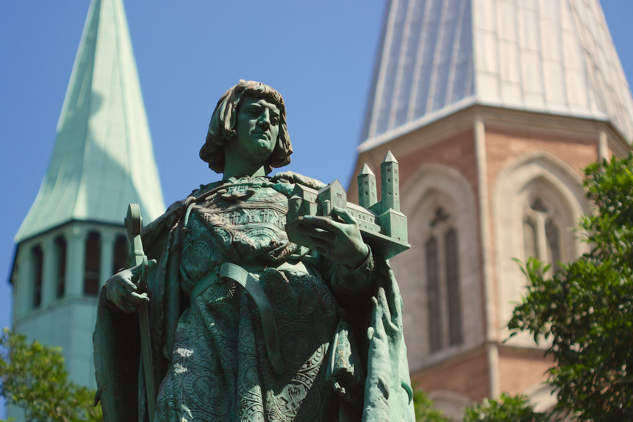 Bronzefigur Heinrichsbrunnen (Wird bei Klick vergrößert)