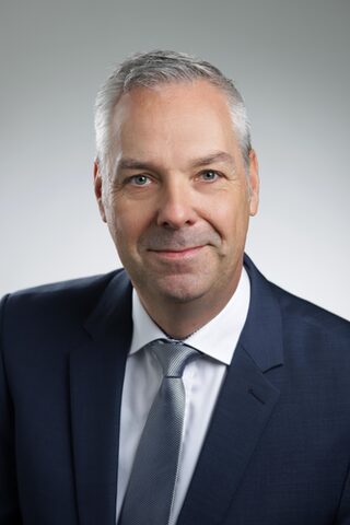 Jörg Meyer, Prokurist