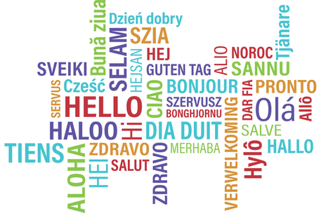 Wortwolke mit dem Wort "Hallo" in verschiedenen Sprachen und Farben