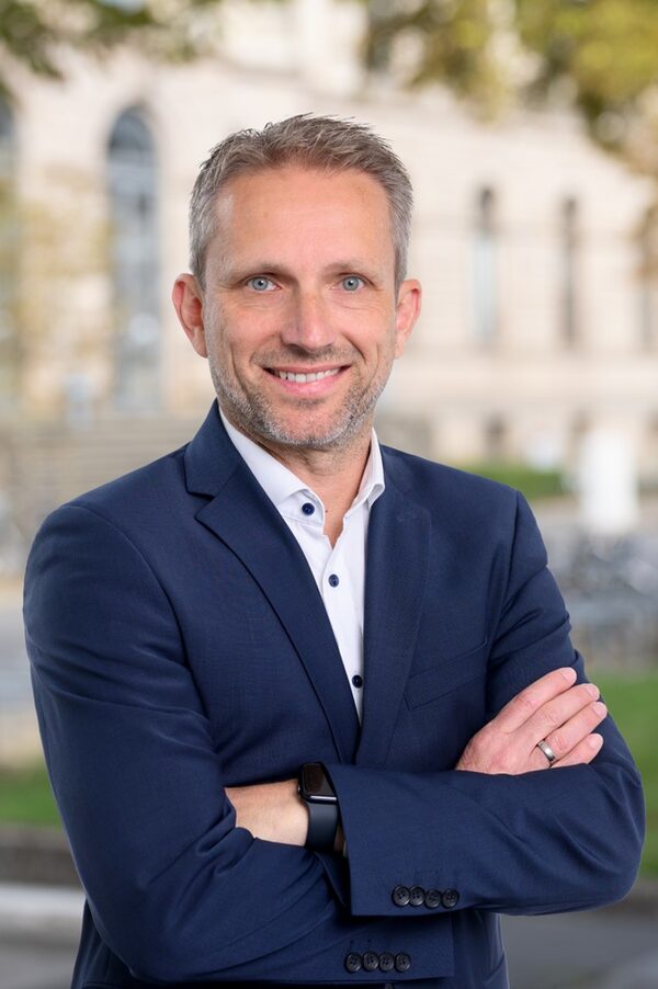 Professor Dr.-Ing. Patrick Schwerdtner (Wird bei Klick vergrößert)