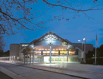 Stadthalle Eingang (Wird bei Klick vergrößert)