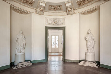 Unter anderem die Werke von Ingrid Olson können Besucherinnen und Besucher bei den Sommerausstellungen betrachten.