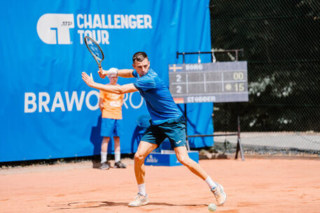 Tennisspieler auf dem Tennisplatz