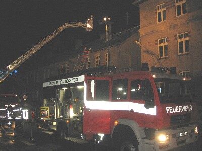 Mehrere Brandherde beschäftigten die Einsatzkräfte (Wird bei Klick vergrößert)