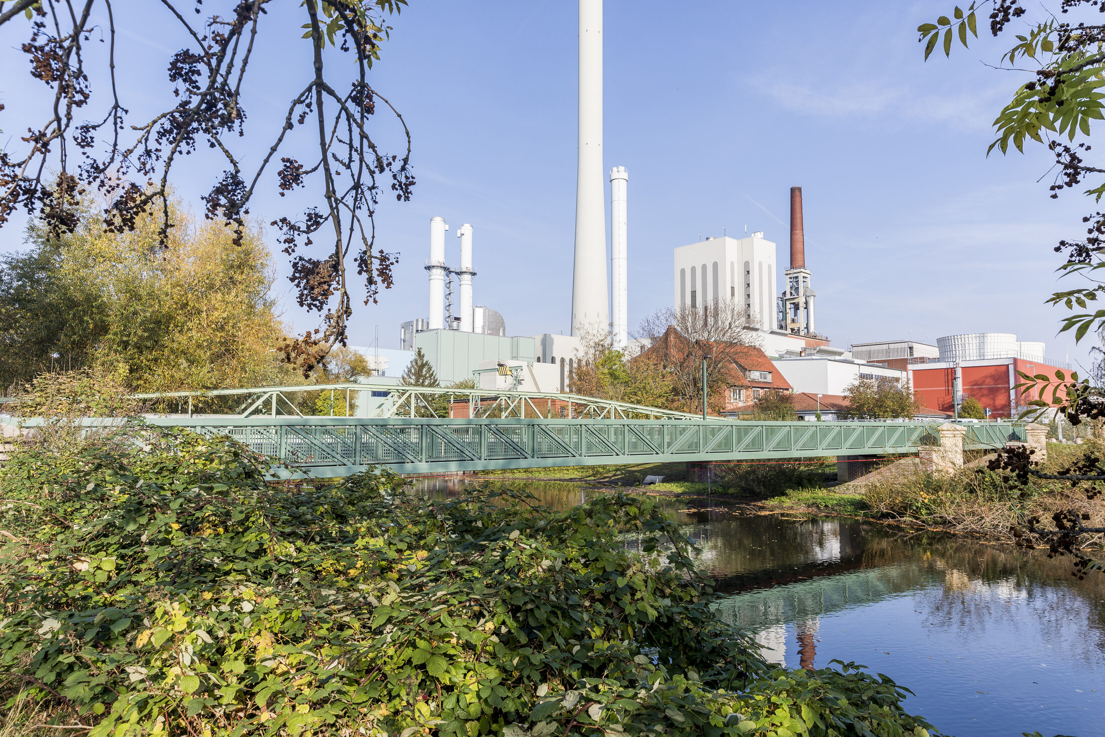 Okerbrücke am Heizkraftwerk (Wird bei Klick vergrößert)