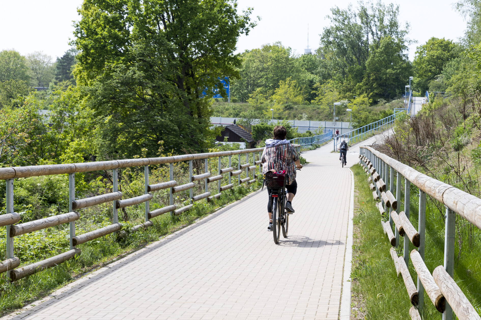 Südliches Ringgleis Blaue Brücke (Wird bei Klick vergrößert)