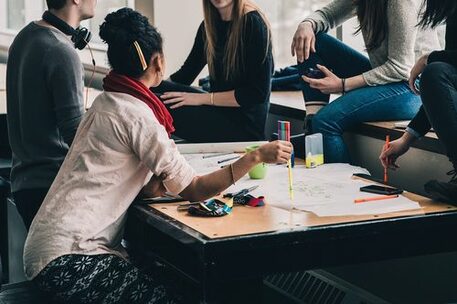 Schüler:innen im Dialog