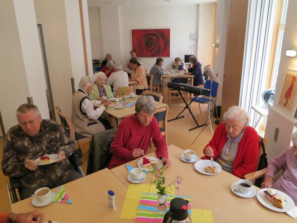 Treffen Innenräume Begegnungsstätte Bebelhof (Wird bei Klick vergrößert)