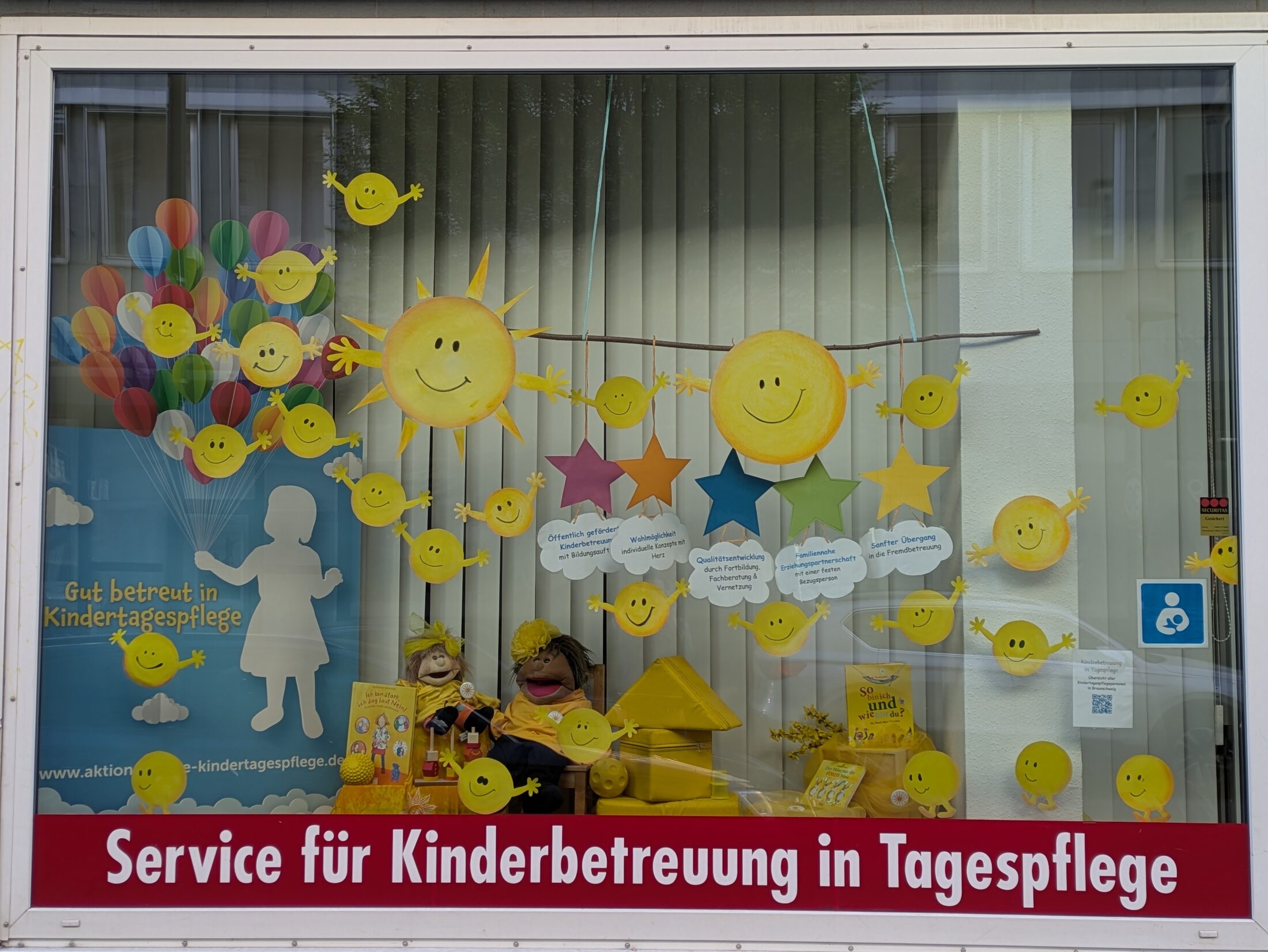 FamS-Schaufenster zum Aktionstag (Wird bei Klick vergrößert)