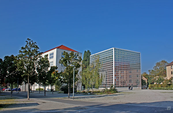 Johannes-Selenka-Platz (Wird bei Klick vergrößert)