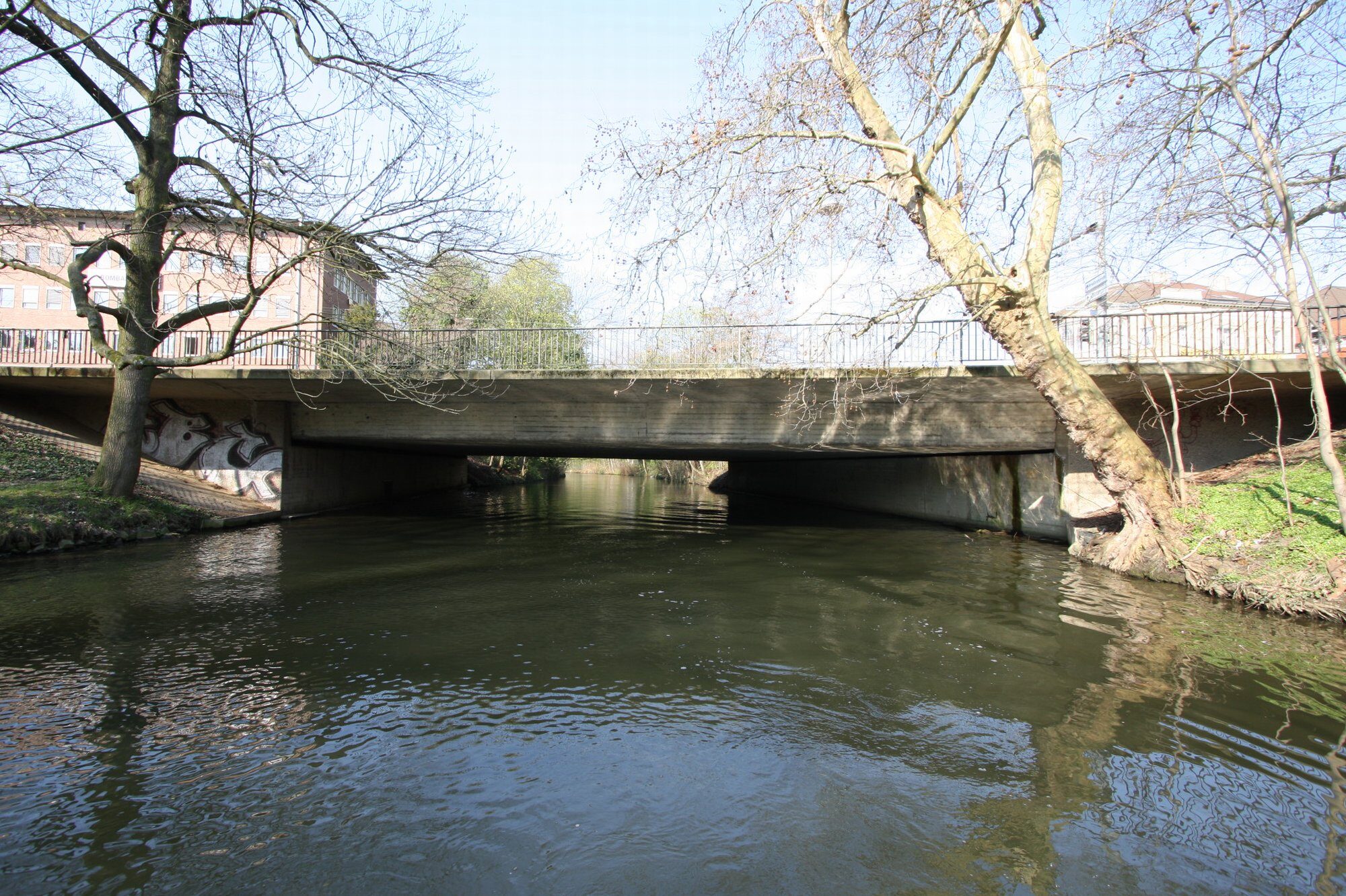 Augusttorbrücke, Ostansicht, 2010 (Wird bei Klick vergrößert)