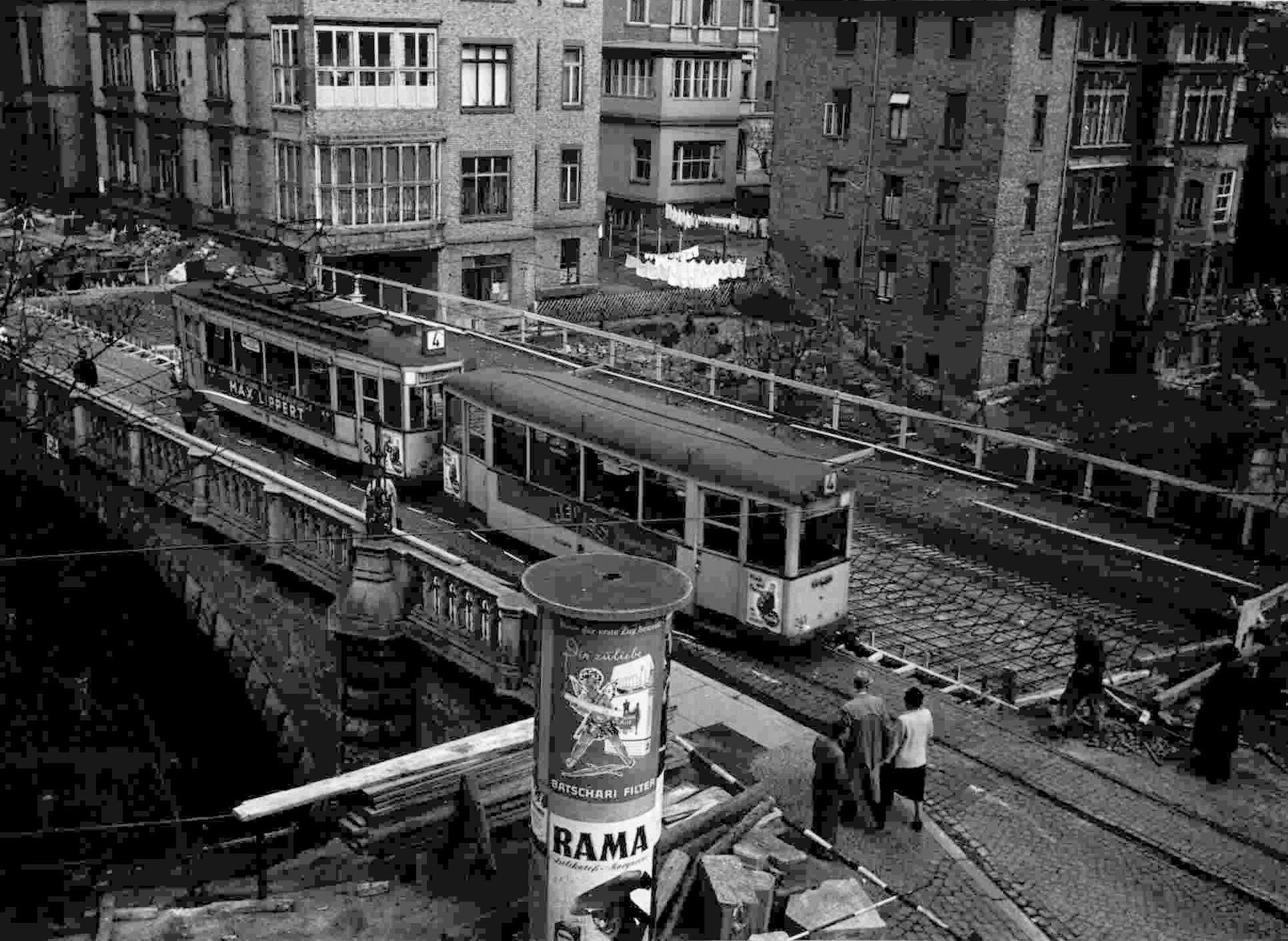 Leonhardbrücke, Umbauarbeiten, 1956 (Wird bei Klick vergrößert)