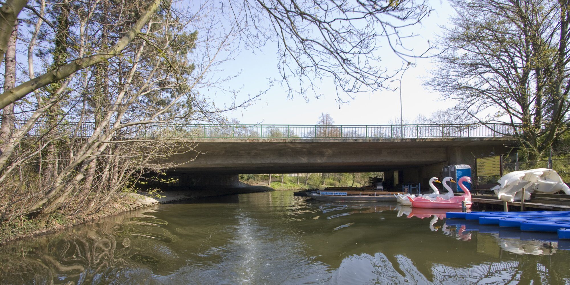 Brücke Kurt-Schumacher-Straße, Südansicht, 2010