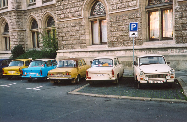 DDR-Autos auf dem Ruhfäutchenplatz 1989 (Wird bei Klick vergrößert)