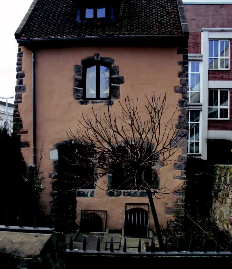 Hagenbrücke 5, Ostfassade der Kemenate. (Wird bei Klick vergrößert)