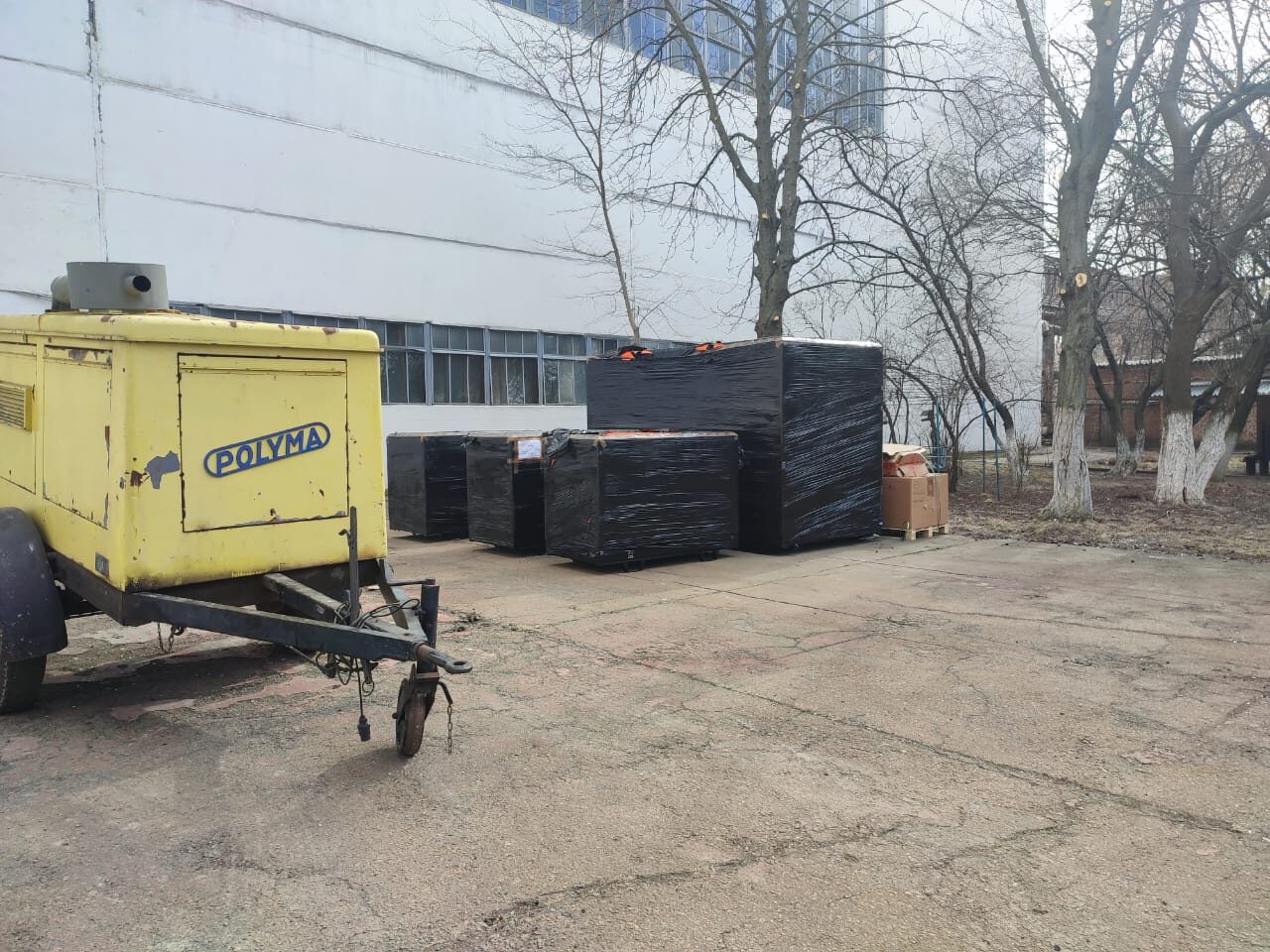 Vom Abwasserverband Braunschweig gespendeter mobiler Generator. (Wird bei Klick vergrößert)