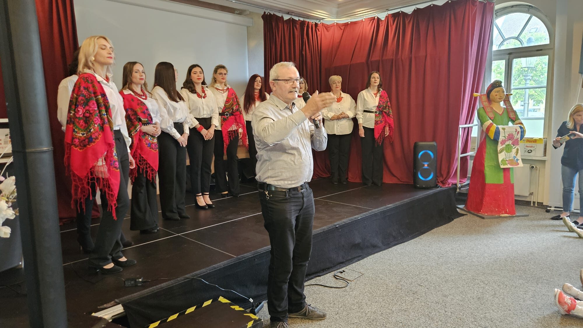 Der Präsident des Vereins Freie Ukraine Braunschweig e.V. informiert über die Aktivitäten des Vereins. (Wird bei Klick vergrößert)