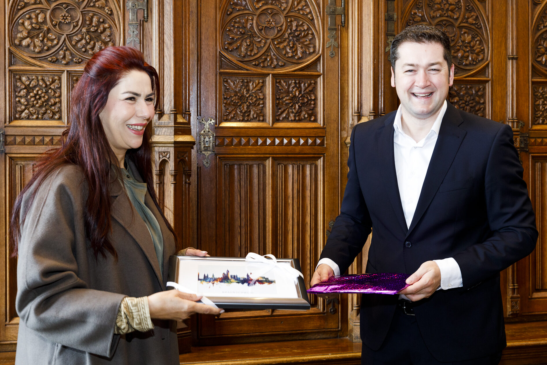 Kawther Mehdoui zu Besuch beim Oberbürgermeister (Wird bei Klick vergrößert)