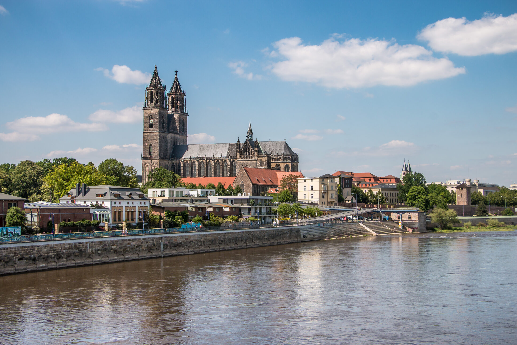 Elbufer (Wird bei Klick vergrößert)