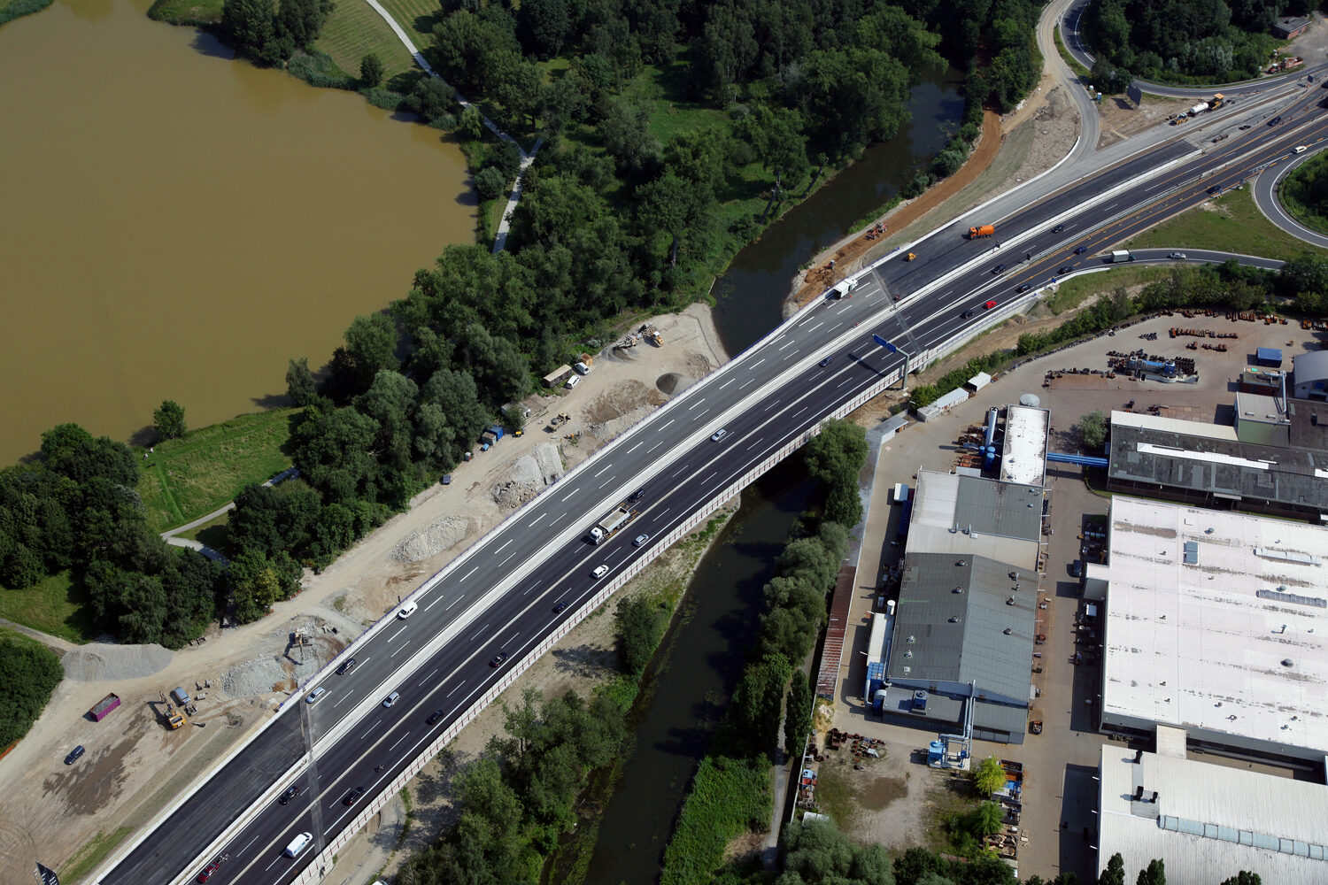 Okerbrücke von Südwesten (Wird bei Klick vergrößert)