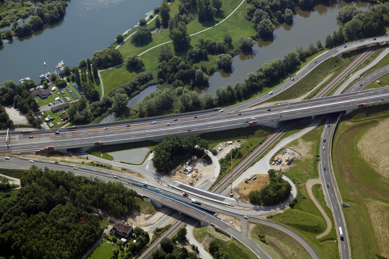 Bahnbrücke von Norden (Wird bei Klick vergrößert)