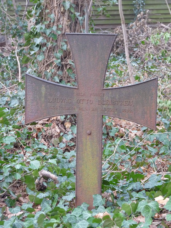 Grabkreuz von Ludwig Otto Bleibtreu (Wird bei Klick vergrößert)