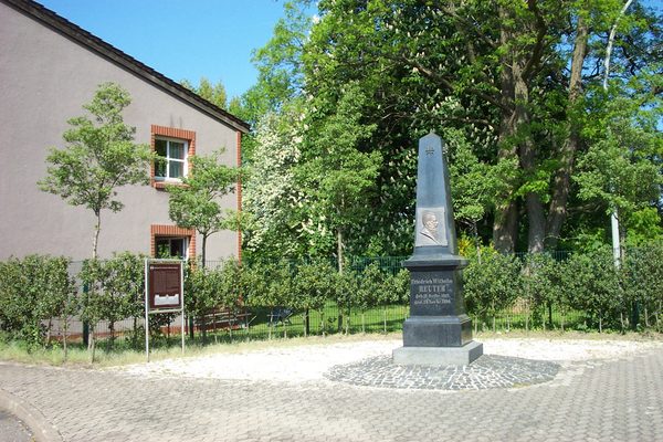 Denkmal für Wilhelm Reuter an der Hauptfeuerwache