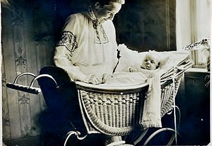 Gertrud Gehrs und H.H. 1917 (Wird bei Klick vergrößert)