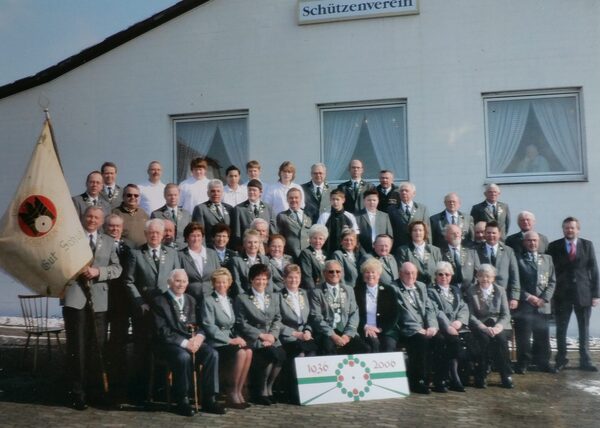 KKSV 70 Jahre Gruppenbild (Wird bei Klick vergrößert)