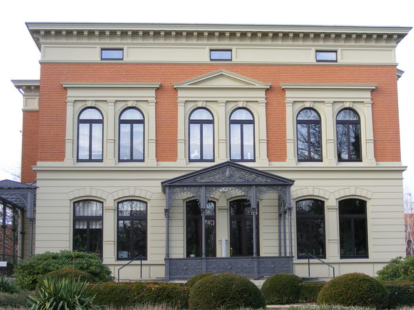 Villa Gerloff (Haus der Stiftungen) (Wird bei Klick vergrößert)