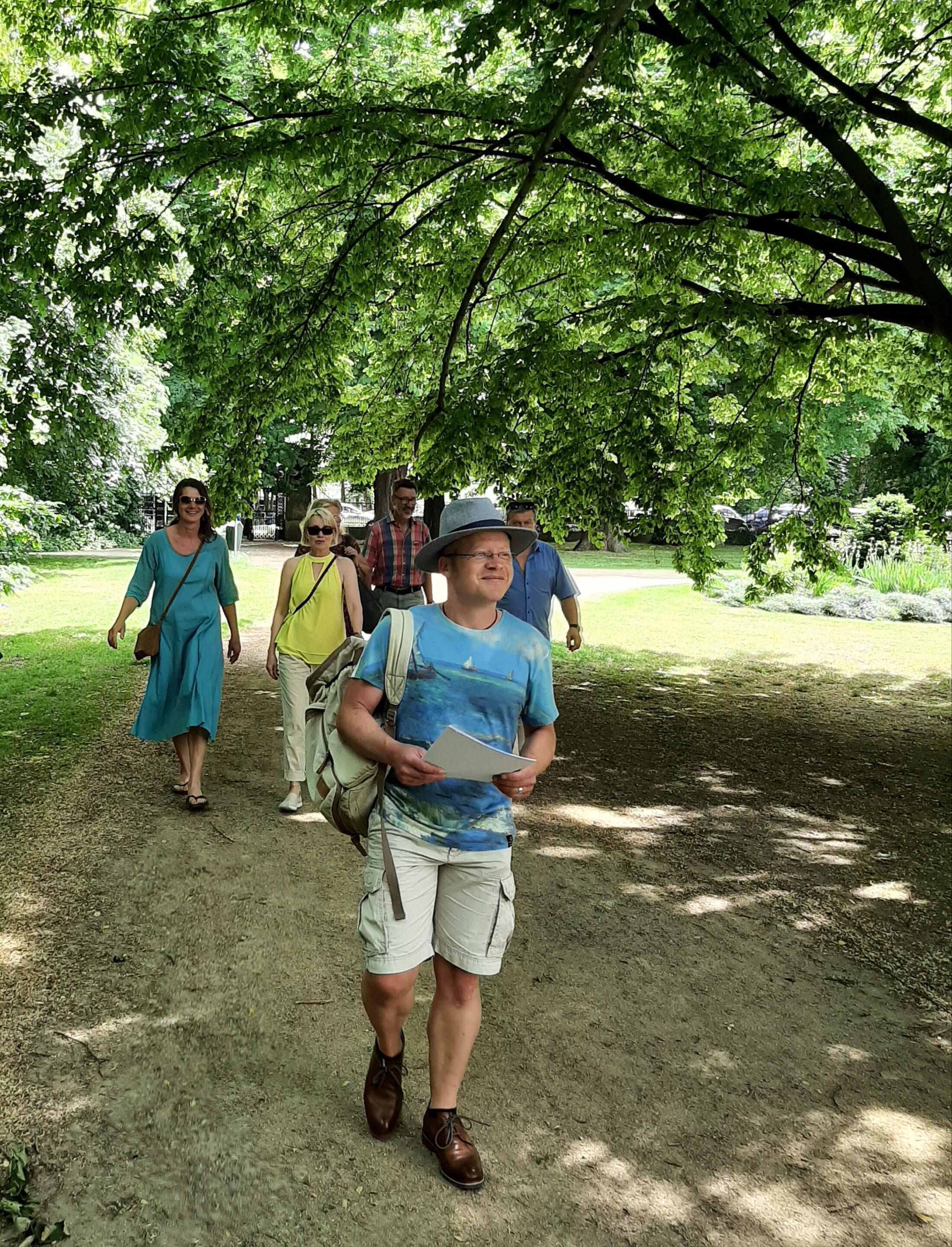 Spaziergang über das wandern und spazieren gehen (Wird bei Klick vergrößert)