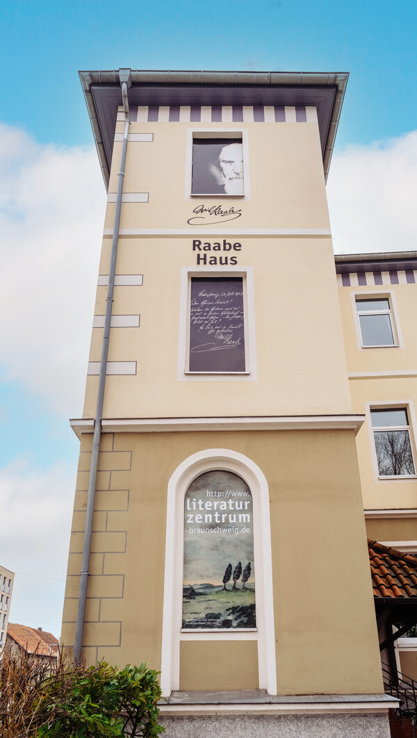 Nordfassade des Raabe-Hauses (Wird bei Klick vergrößert)