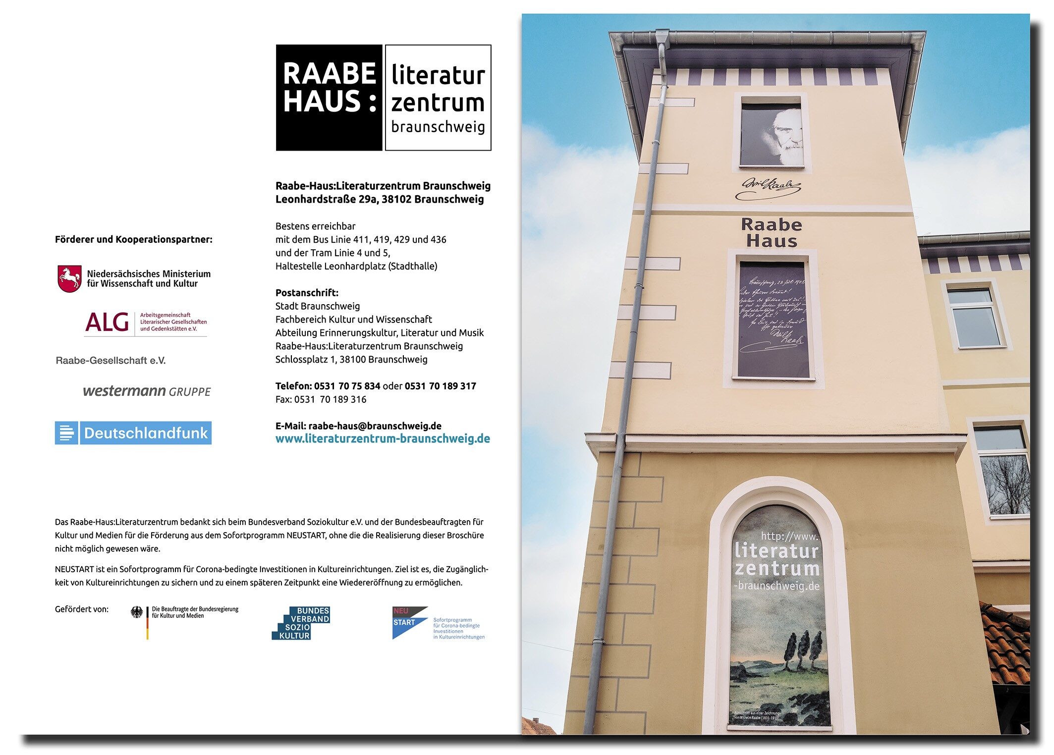 Raabe-Haus Katalog mit Foto von der Seite des Raabe-Hauses (Wird bei Klick vergrößert)