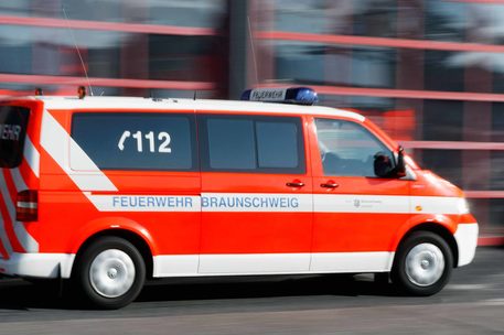 Einsatzfahrzeug (VW-Bus) der Feuerwehr Braunschweig