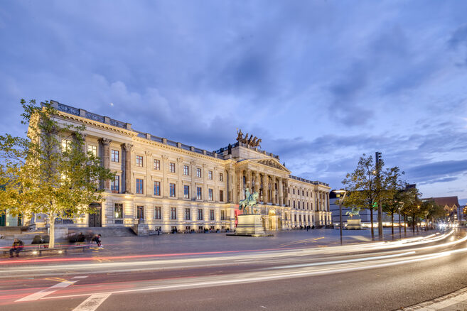 Schloß Braunschweig (Wird bei Klick vergrößert)