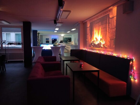 VirtuaLounge (Wird bei Klick vergrößert)