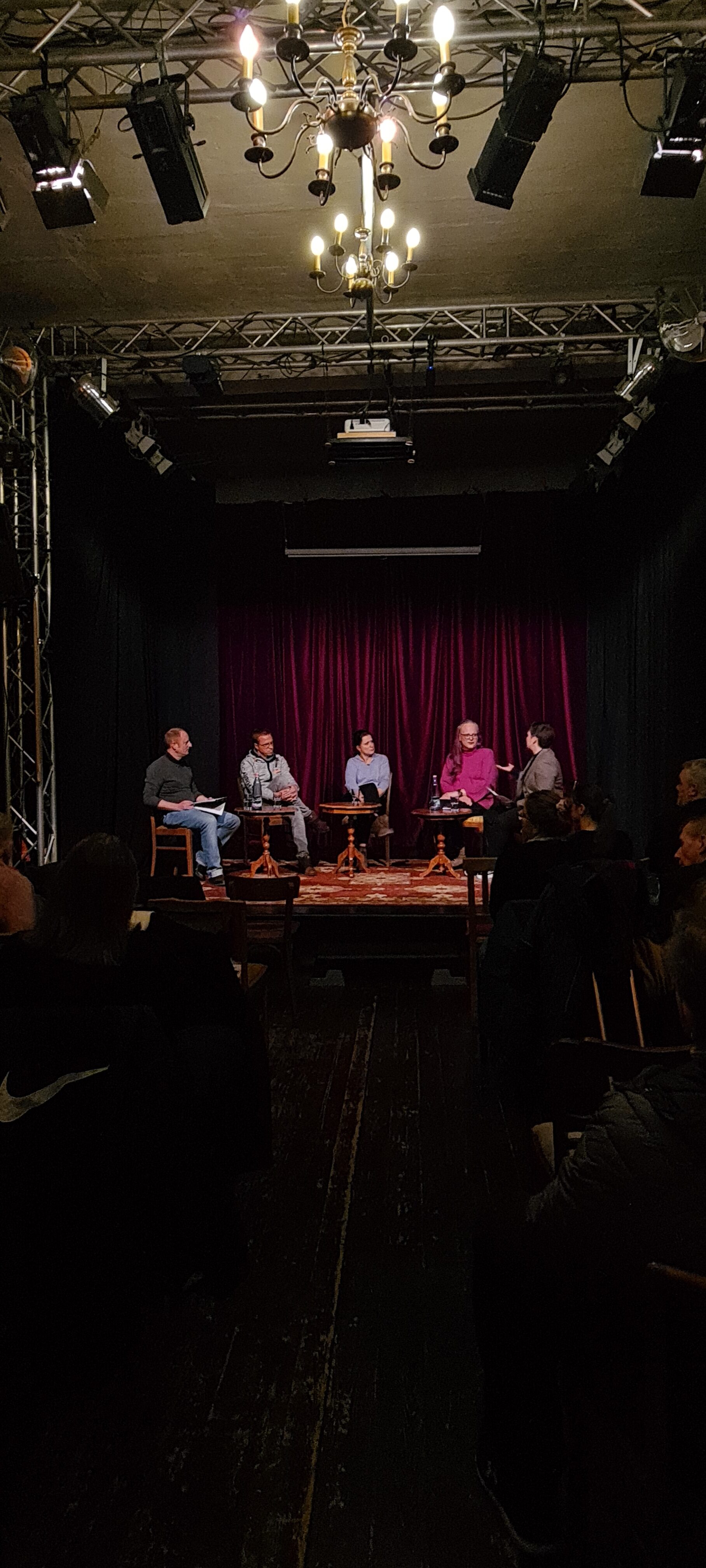 Podiumsdiskussion (Wird bei Klick vergrößert)