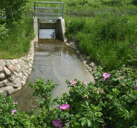 Regenrückhaltebecken Waggum und Vorflut zur Schunter (Wird bei Klick vergrößert)