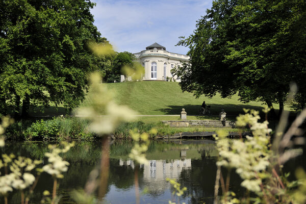 Das Schloss Richmond ist der Geburtsort von Prinzessin Caroline Amalie Elisabeth von Braunschweig-Wolfenbüttel. (Wird bei Klick vergrößert)