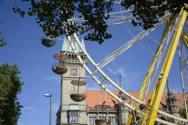 Noch bis Sonntag gibt es in der Braunschweiger Innenstadt Fahr- und Spielspaß beim stadtsommervergnügen. (Wird bei Klick vergrößert)