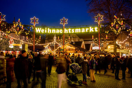 Zur feierlichen Eröffnung des Braunschweiger Weihnachtsmarktes am 29. November auf dem Burgplatz sind alle herzlich eingeladen.