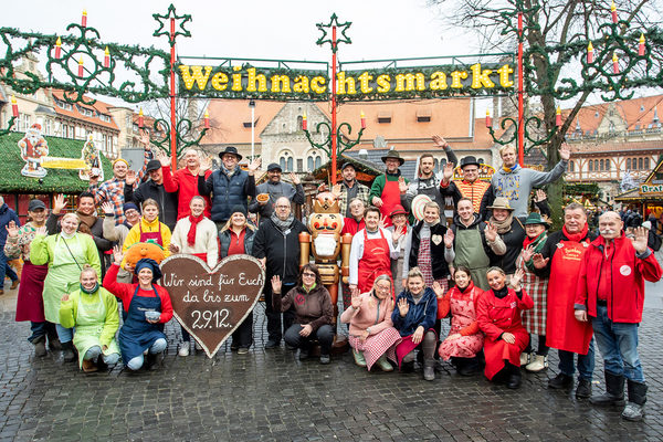 Der Braunschweiger Weihnachtsmarkt ruht am 24. und 25. Dezember. Die Schaustellerinnen und Schausteller wünschen frohe Feiertage. (Wird bei Klick vergrößert)