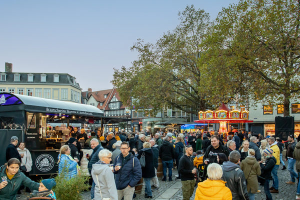 Braunschweiger Würze probieren: Vom 3. bis zum 5. November lädt die mummegenussmeile in die Braunschweiger Innenstadt ein. (Wird bei Klick vergrößert)