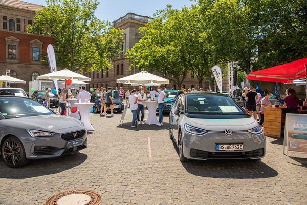 Das Stadtmarketing plant in diesem Jahr drei Veranstaltungswochenenden in der Innenstadt mit verschiedenen Angeboten für Groß und Klein – los geht es mit dem Stadtfrühling am 27. und 28. April. (Wird bei Klick vergrößert)