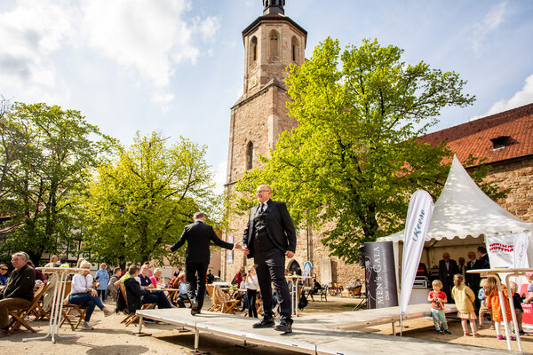 Stilsicher in den Frühling starten: Modenschauen im Magniviertel und in den Schloss Arkaden zeigen die neuesten Trends. (Wird bei Klick vergrößert)