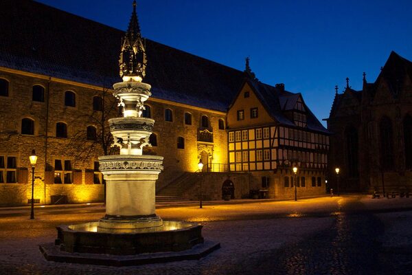 Drei gruselige Stadtführungen durch Braunschweig stimmen am 26., 27. und 29. April auf Walpurgis ein. (Wird bei Klick vergrößert)