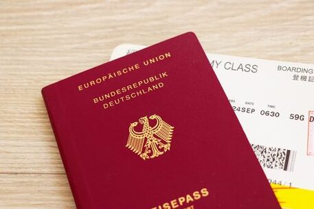 Das Bild zeigt einen Reisepass